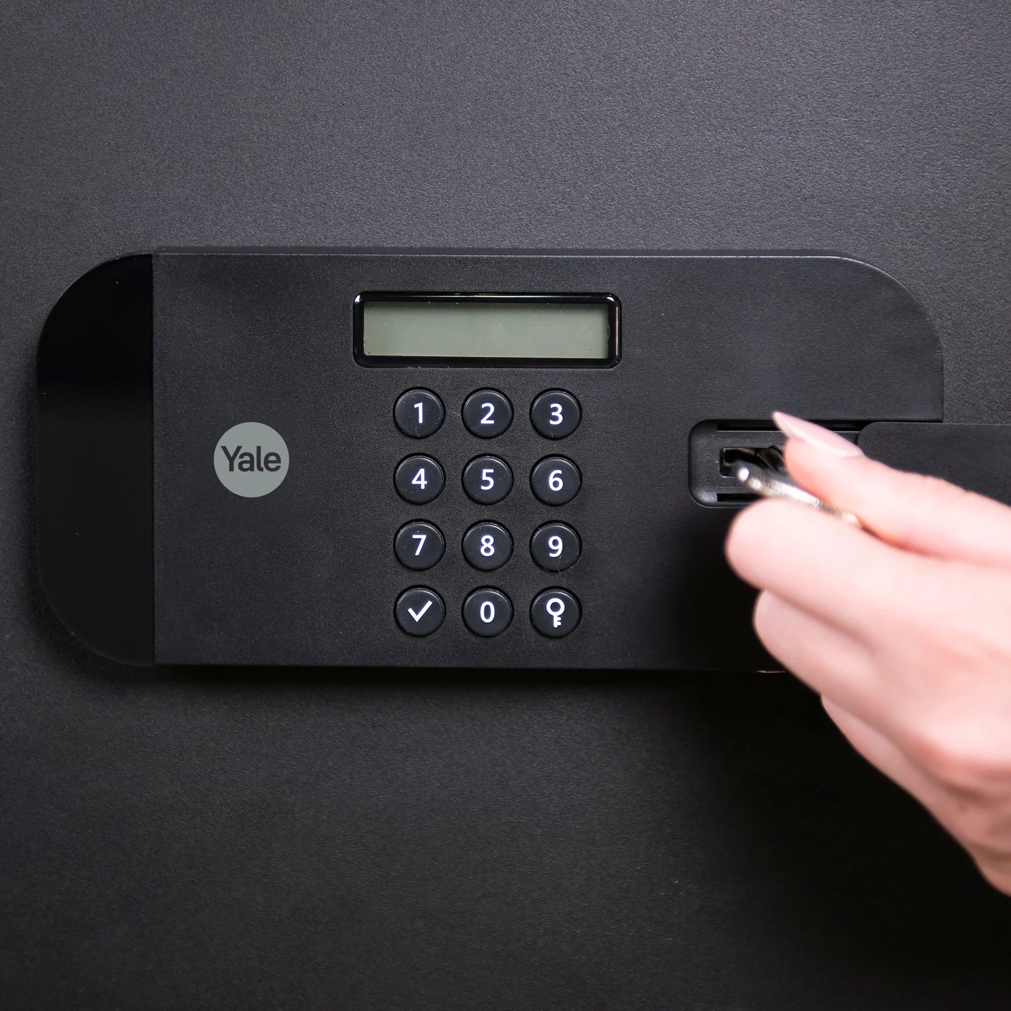 YLFB/200/EB1 High Security Laptop Digital Safe Locker with Fingerprint and Pin Access - Black - Image 6